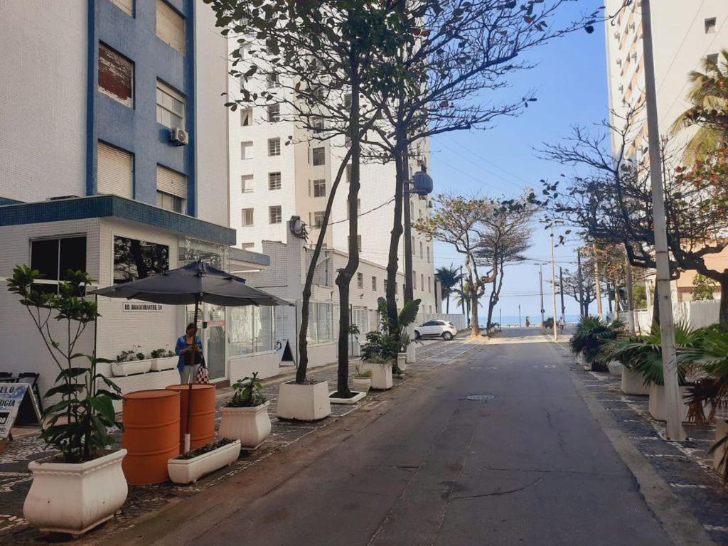 300 Pitangueiras - Com Estacionamento Incluido * Guaruja